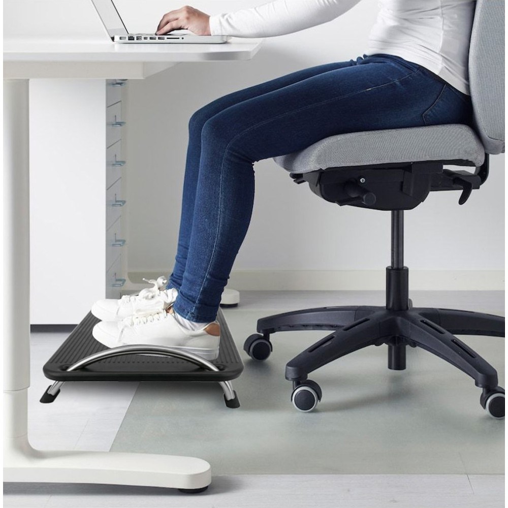 Mbështetëse ergonomike për këmbë Techly 305564, rregullim lartësie dhe këndi, e zezë