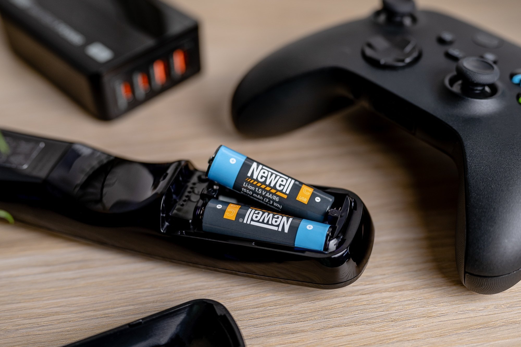 Bateri rikarikueshme AA Newell USB C, 1550 mAh, e gjelbër