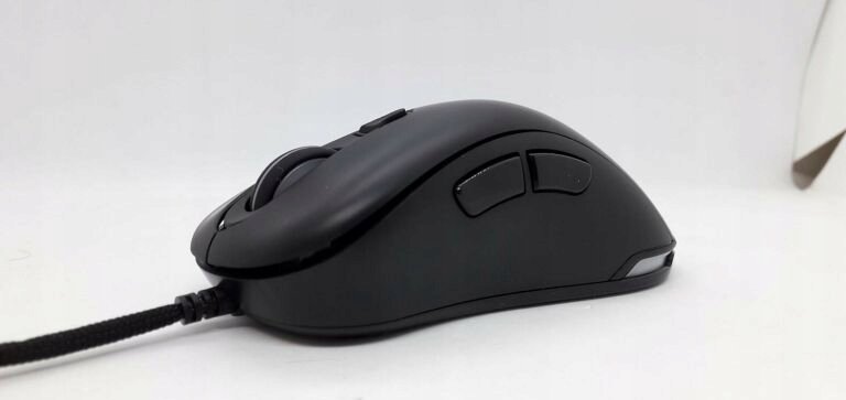Maus gaming YENKEE Zero YMS 3000 E-Sport PRO, 12000 DPI, RGB, me kabllo
