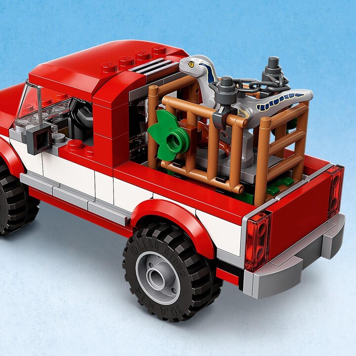 Играчка LEGO® Jurassic World ™ 76946 Blue and Beta velociraptor capture