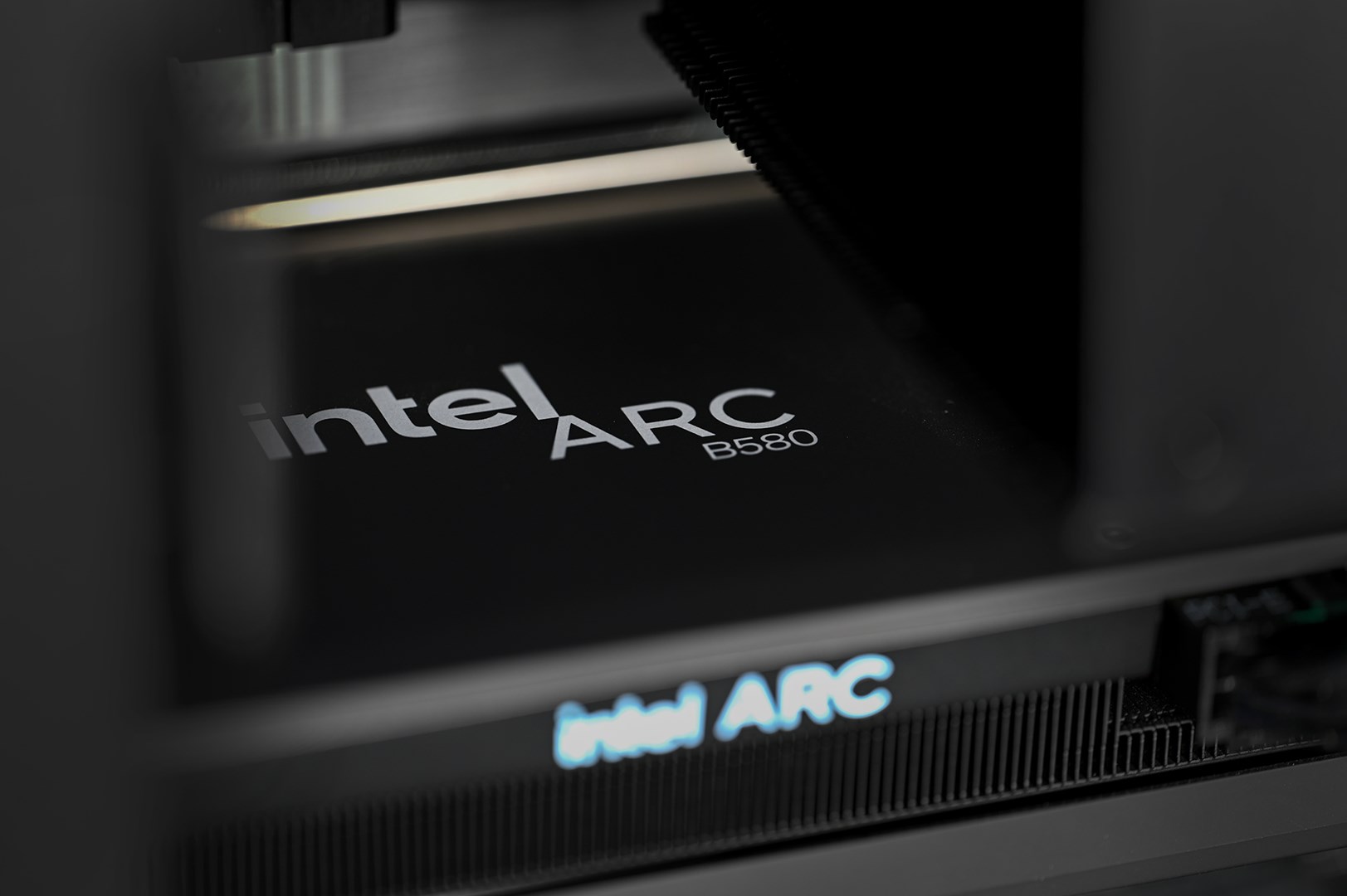 Kompjuter gaming Actina Intel Core i5-12600K, 32GB RAM, 1TB SSD, Intel Arc A380, midi tower i zi