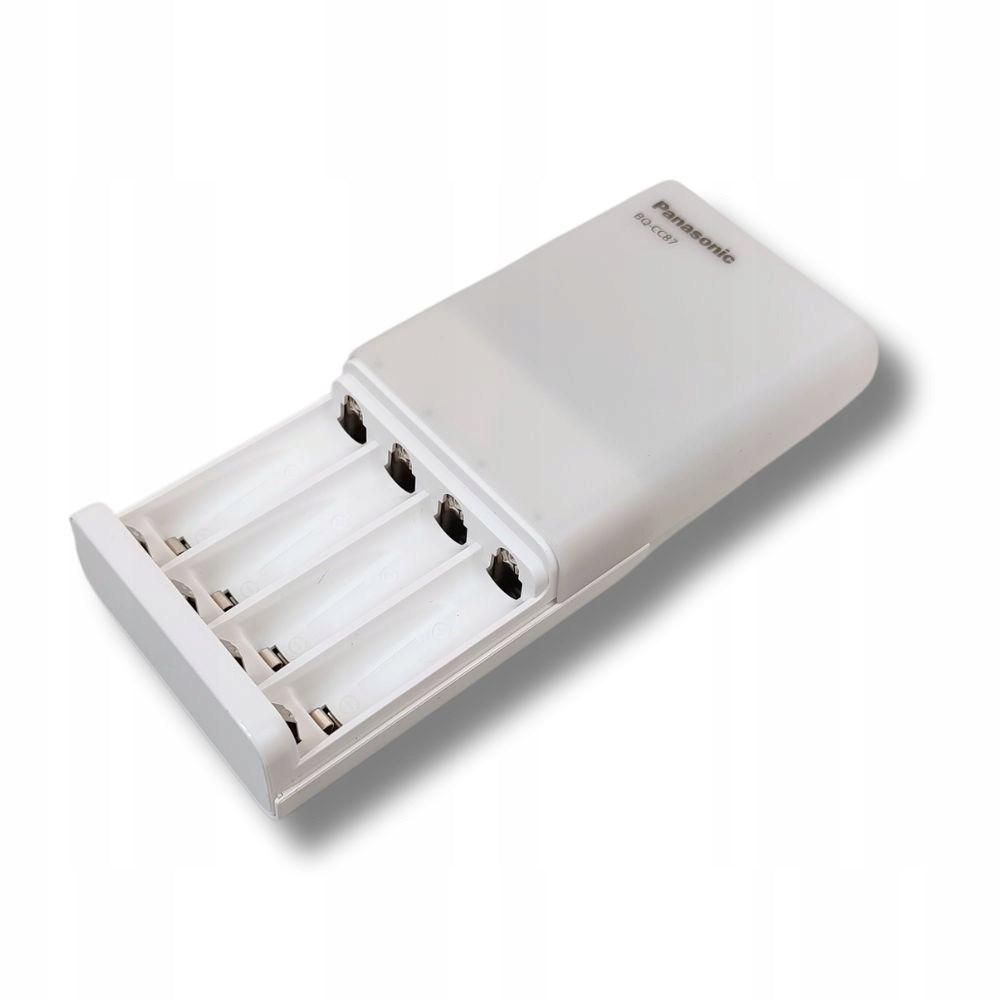 Karikues baterish Panasonic Eneloop BQ-CC87, USB, për AA dhe AAA, i bardhë