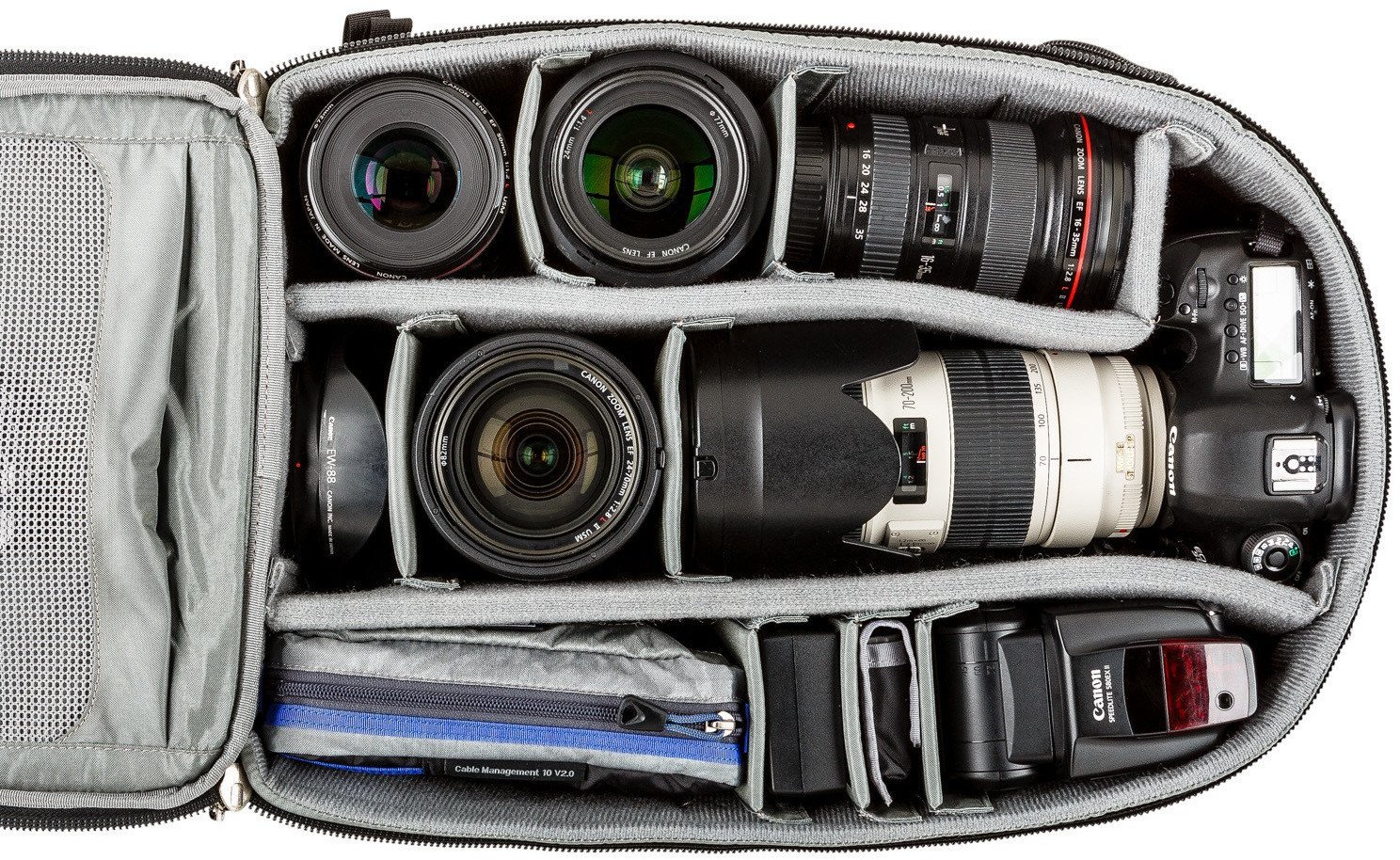Çantë fotografike Tenba Airport Essentials, për DSLR, hapësirë për laptop 13", e zezë