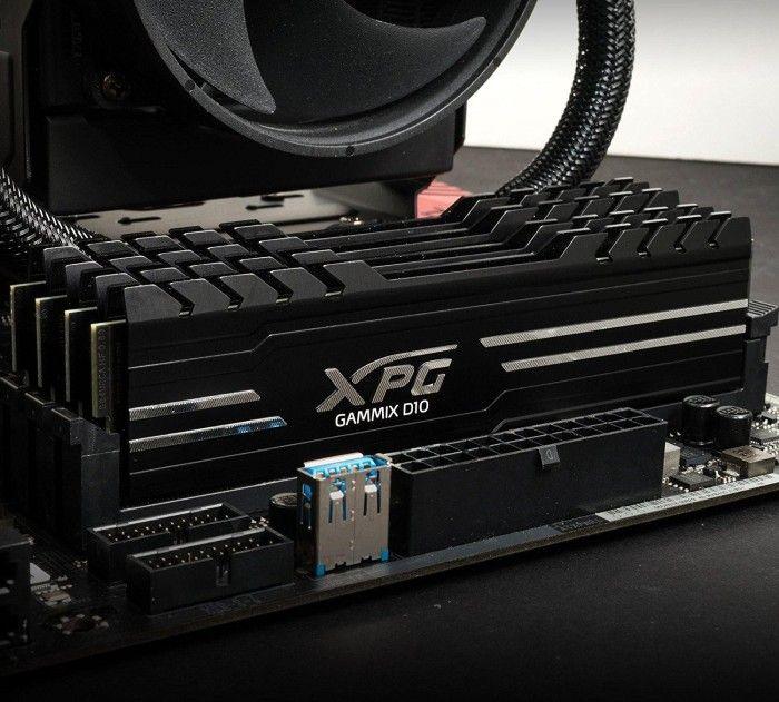 Memorie ADATA XPG Gammix D10, DDR4, 16 GB, 3600 MHz, CL18, AX4U36008G18I-DB10