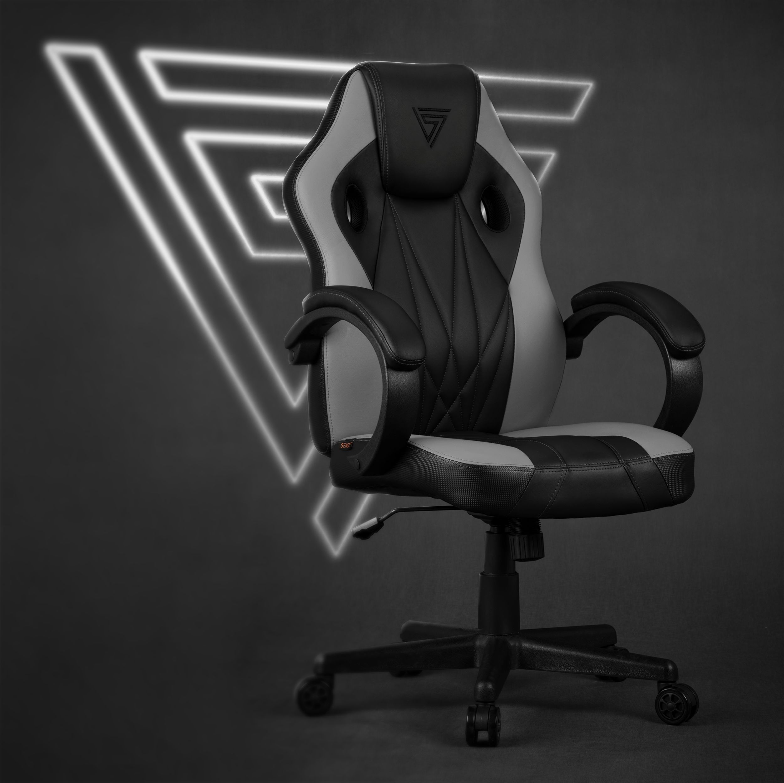 [OUTLET] Karrige SENSE7 Prism, e zezë/hirtë				