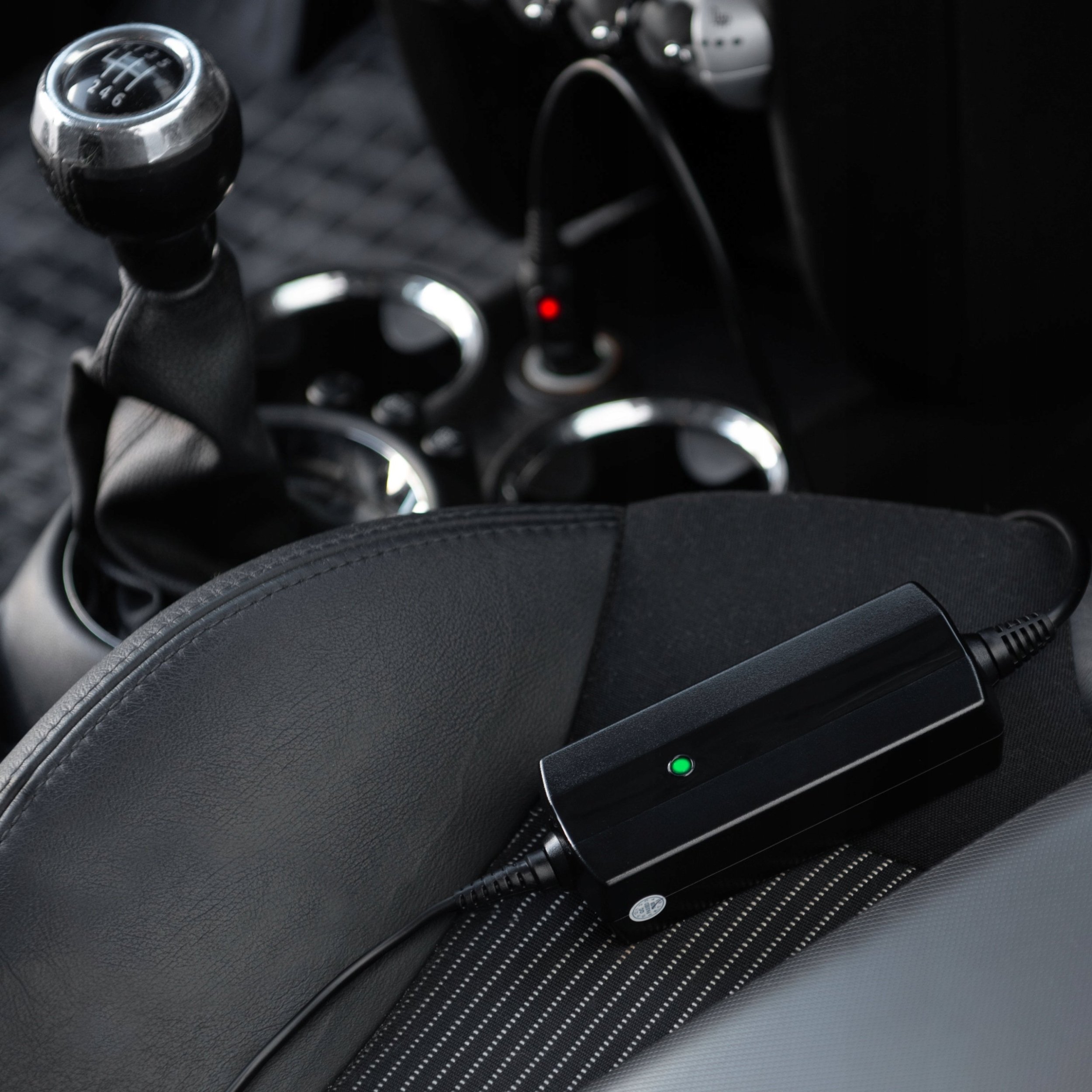 Karikues universal laptopi Akyga AK-ND-83, 65W, USB C Power Delivery, i zi