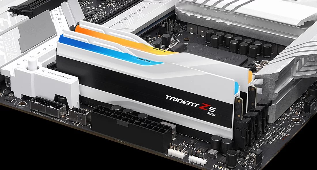 Memorie RAM G.Skill Trident Z5 RGB 32 GB (2 x 16 GB) DDR5 6400 MHz