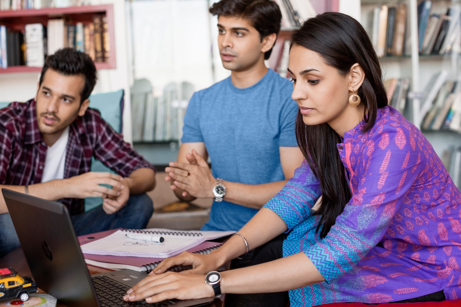 Laptop HP EliteBook 650, 15.6", Intel i5-1335U, 16 GB RAM, 512 GB SSD, i argjendtë