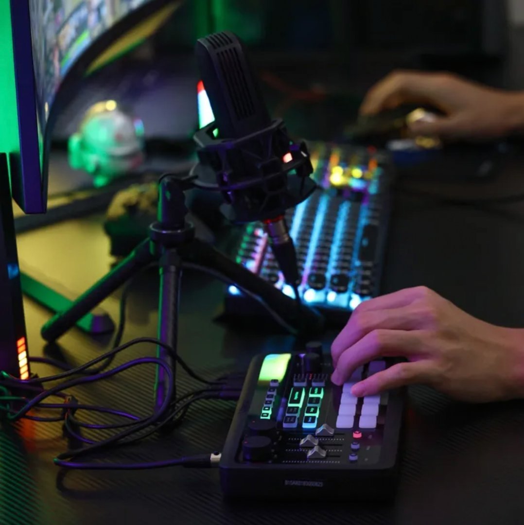 Audio interfejs Ulanzi Ucaster AX01, DSP, 48V phantom, i zi