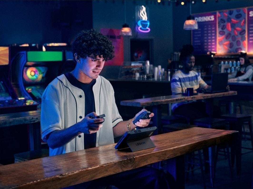 Konzolë portative Lenovo Legion Go AMD Ryzen Z1 Extreme, 8.8", FHD IPS, 16GB RAM, 1TB SSD, e zezë