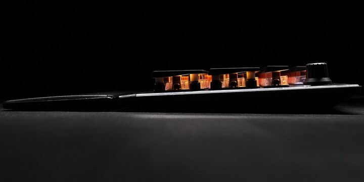 Tastierë ROCCAT Vulcan 121 AIMO, Roccat Titan Red, US, e zezë