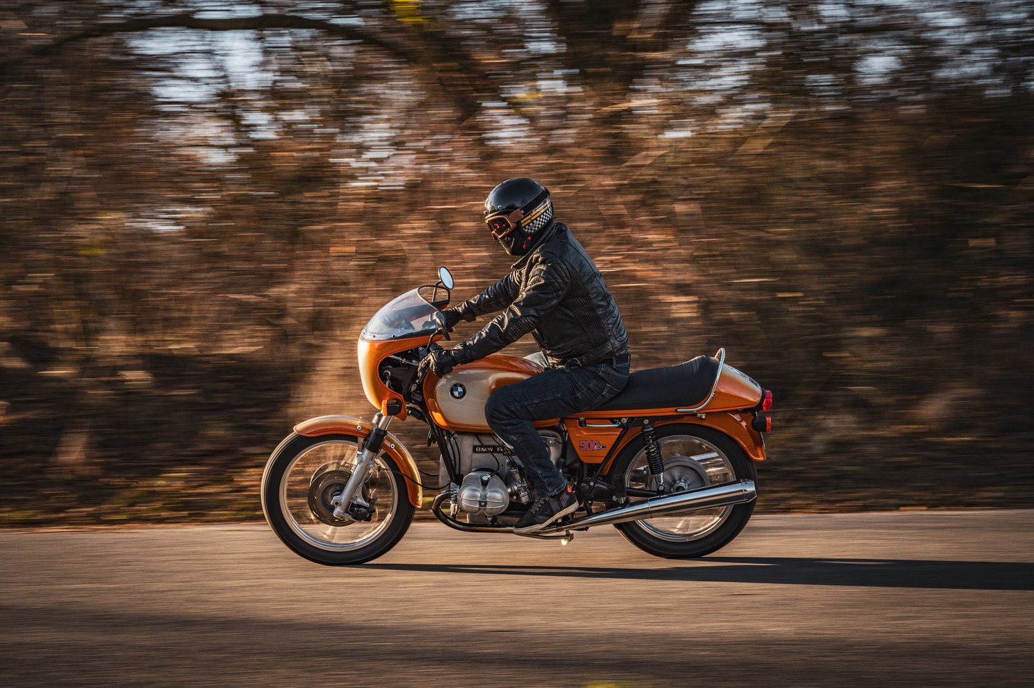 Helmetë moto CASSIDA ESO Forty Nine, fiberglass, ECE 22.06, e zezë perlë ar gri
