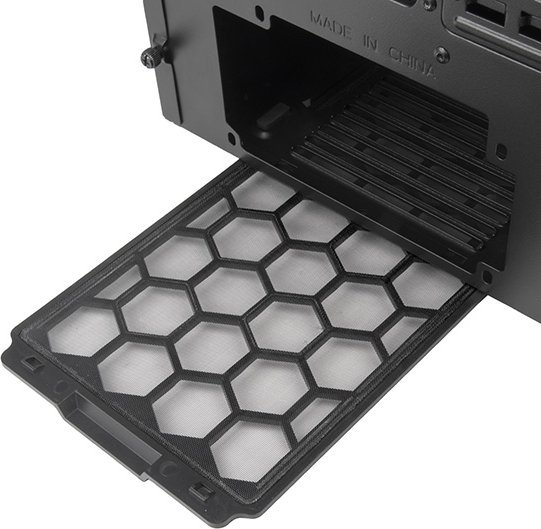 Kasë SilverStone Seta D1, Midi Tower