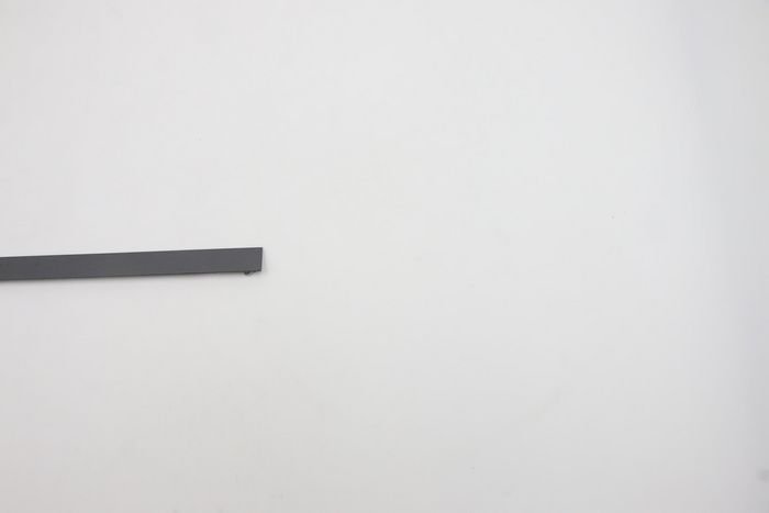 Kapak mbrojtës Lenovo Strip Cover L 82K6, dizajn i hollë, material i qëndrueshëm, i zi