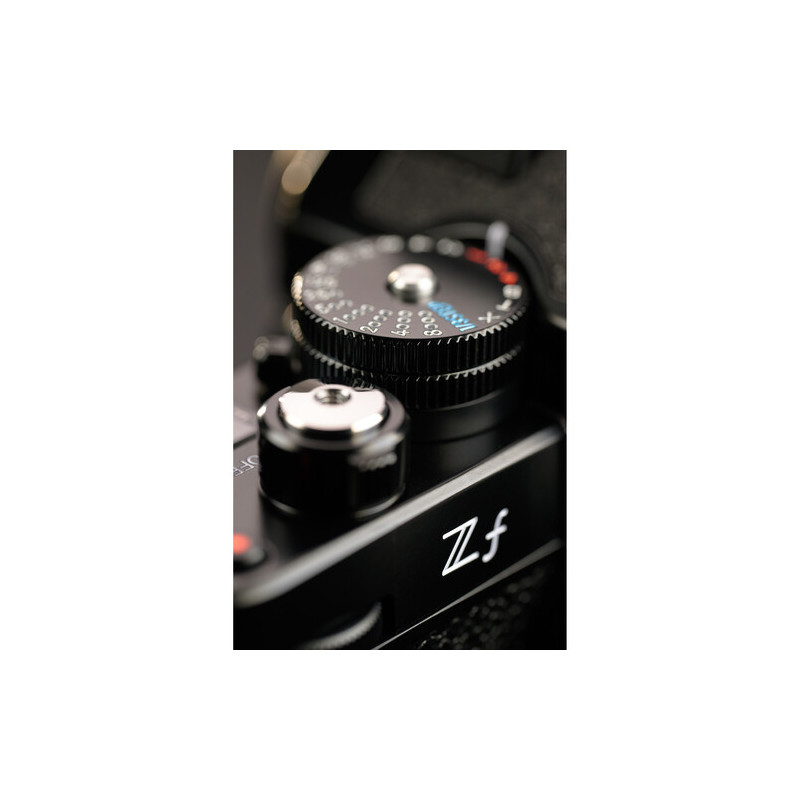 Nikon Zf kit with 40mm SE + Smallrig Grip