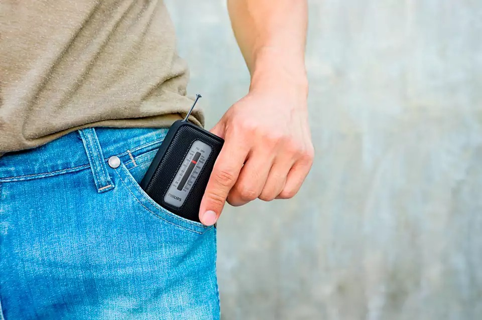 Radio portative Philips TAR1506/00, fm aux, e bardhë