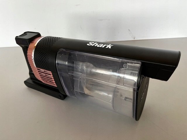 Fshesë me bateri Shark Stratos IZ400EU, 60 min autonomi, depozitë 0.7L, gri