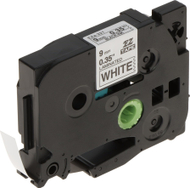 Shirit etiketues Brother TZE-221, 9mm, laminuar, sfond i bardhë