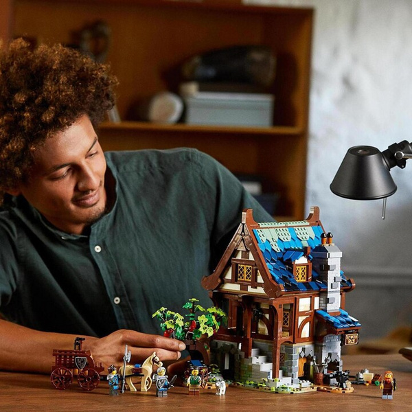 Set LEGO Ideas 21325 Medieval smithy