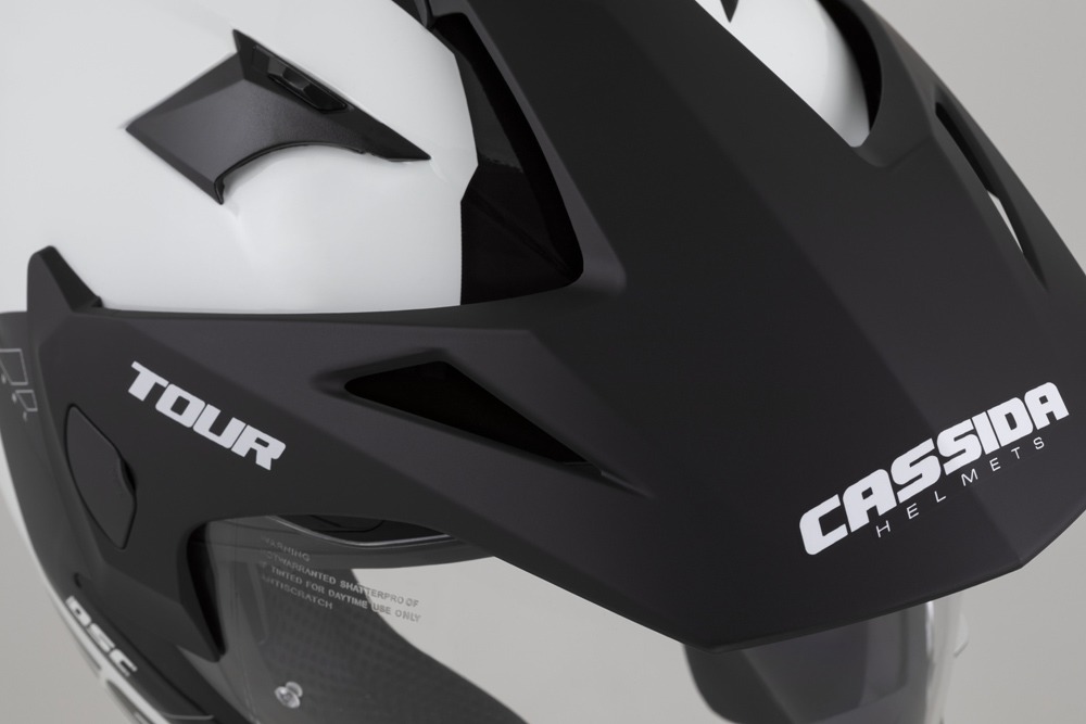 Helmetë moto CASSIDA Tour 2.0 Dual 2026, turistike adventure, Pinlock ready, e bardhë e zezë