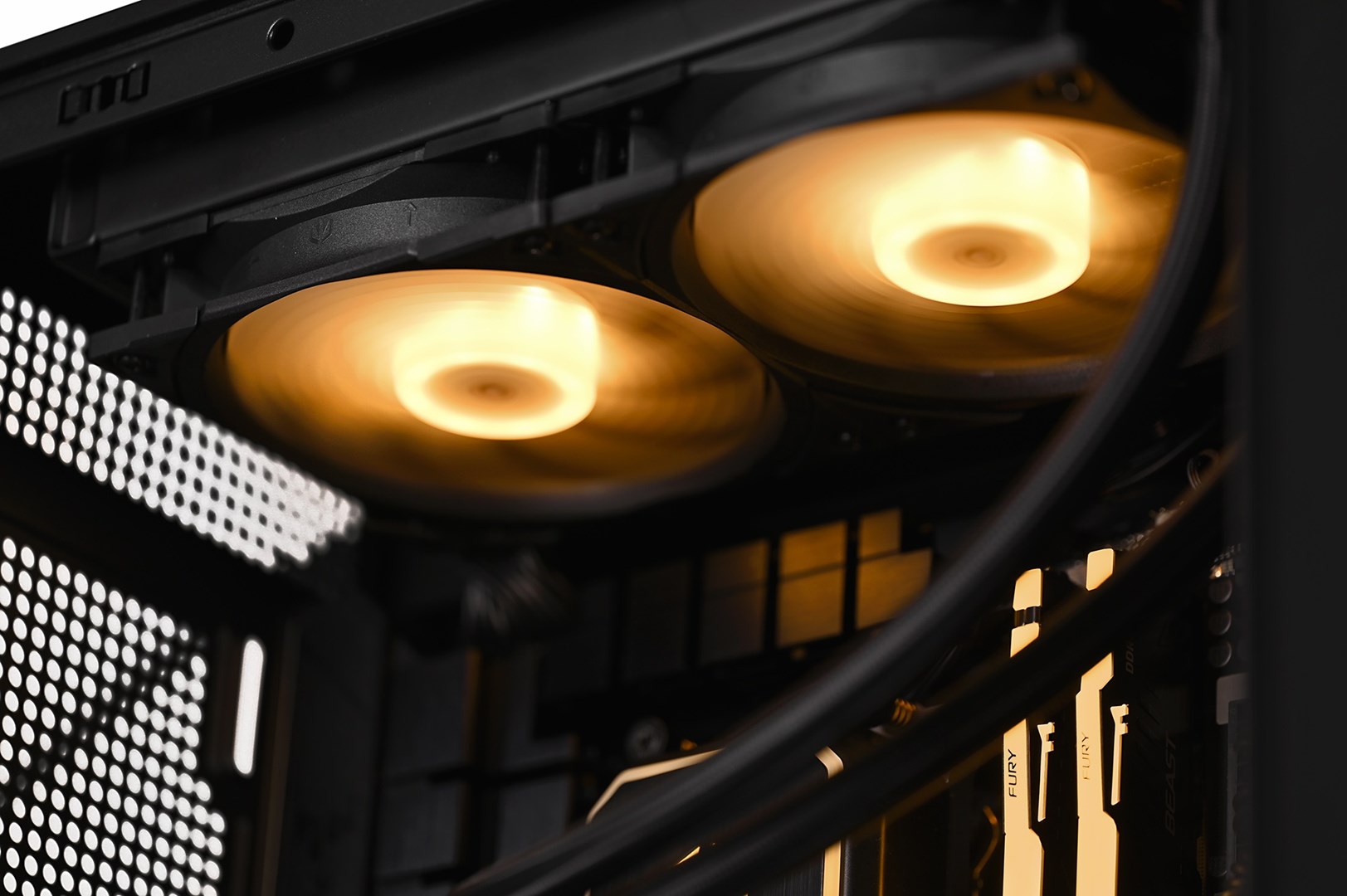 Kompjuter Actina, Ryzen 7 7800X3D, 32GB, 2TB, RTX 4070 Ti, i zi