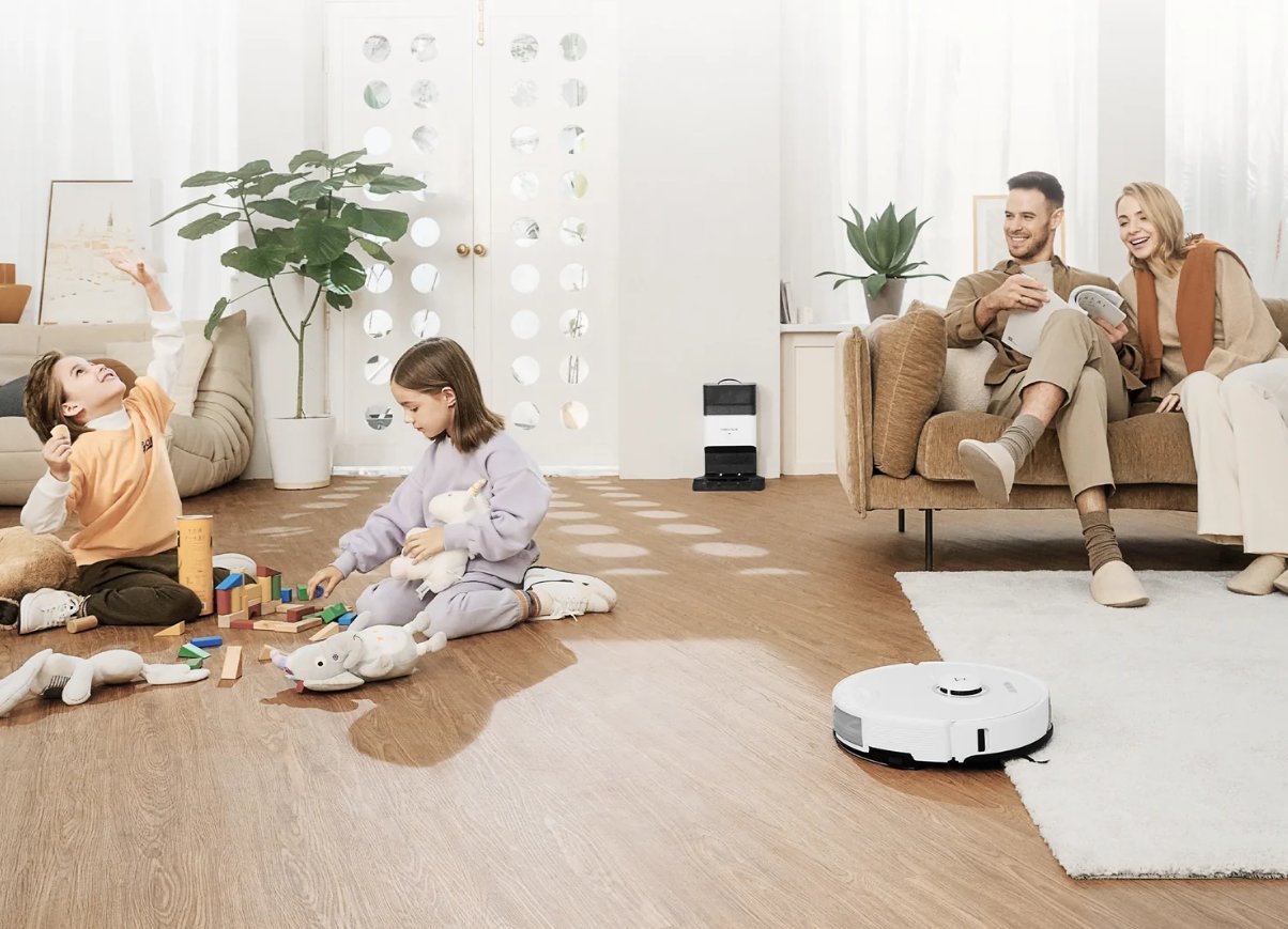 Robot pastrues Roborock S8+, stacion vetëzbrazës, bateri 3 orë, i bardhë