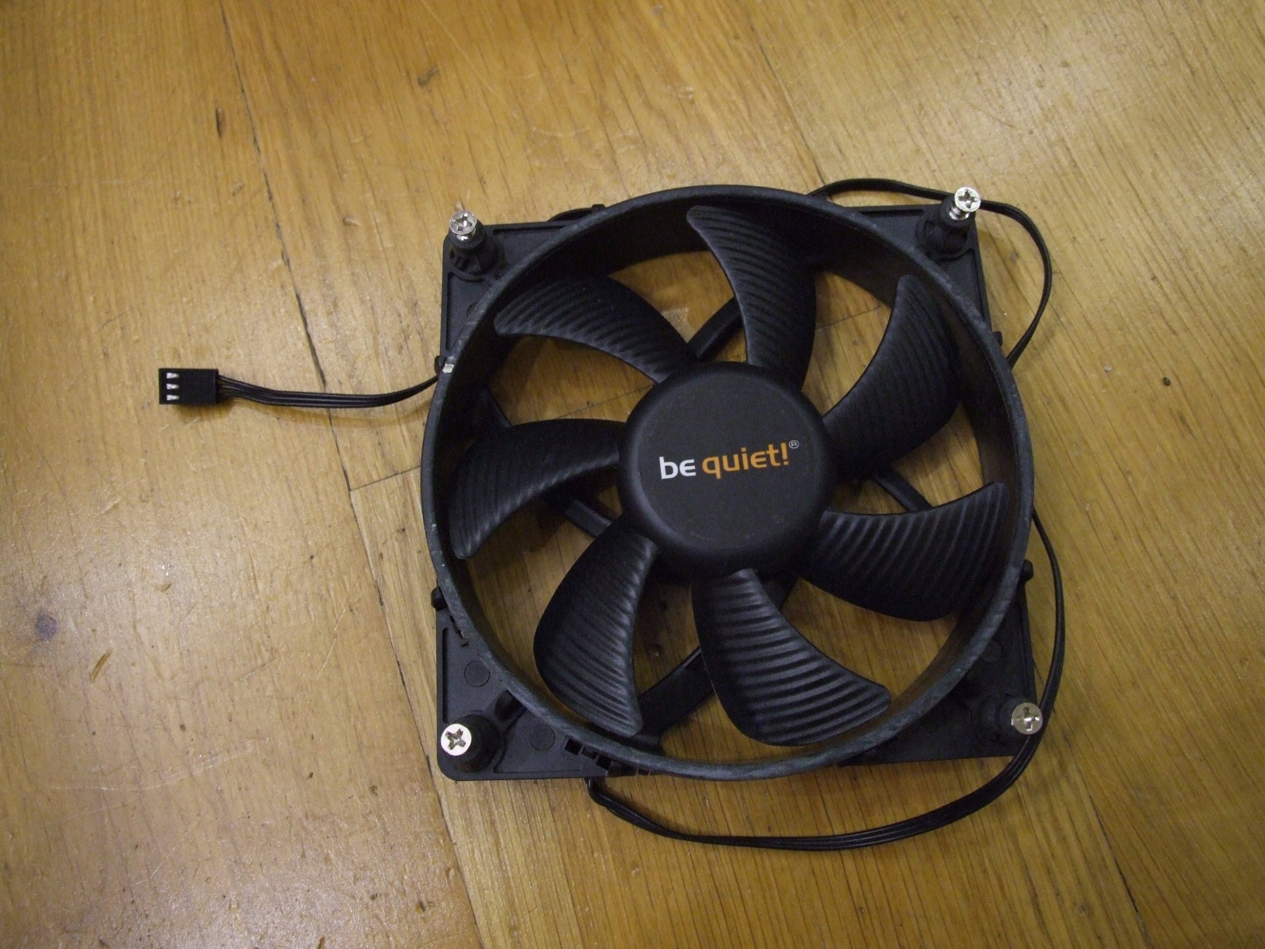 Portë mbushëse Alphacool Apex, lidhje G1/4", bronz, e zezë