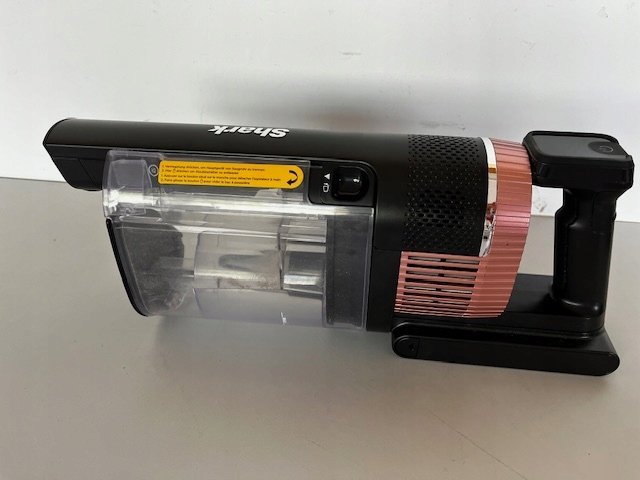 Fshesë me bateri Shark Stratos IZ400EU, 60 min autonomi, depozitë 0.7L, gri