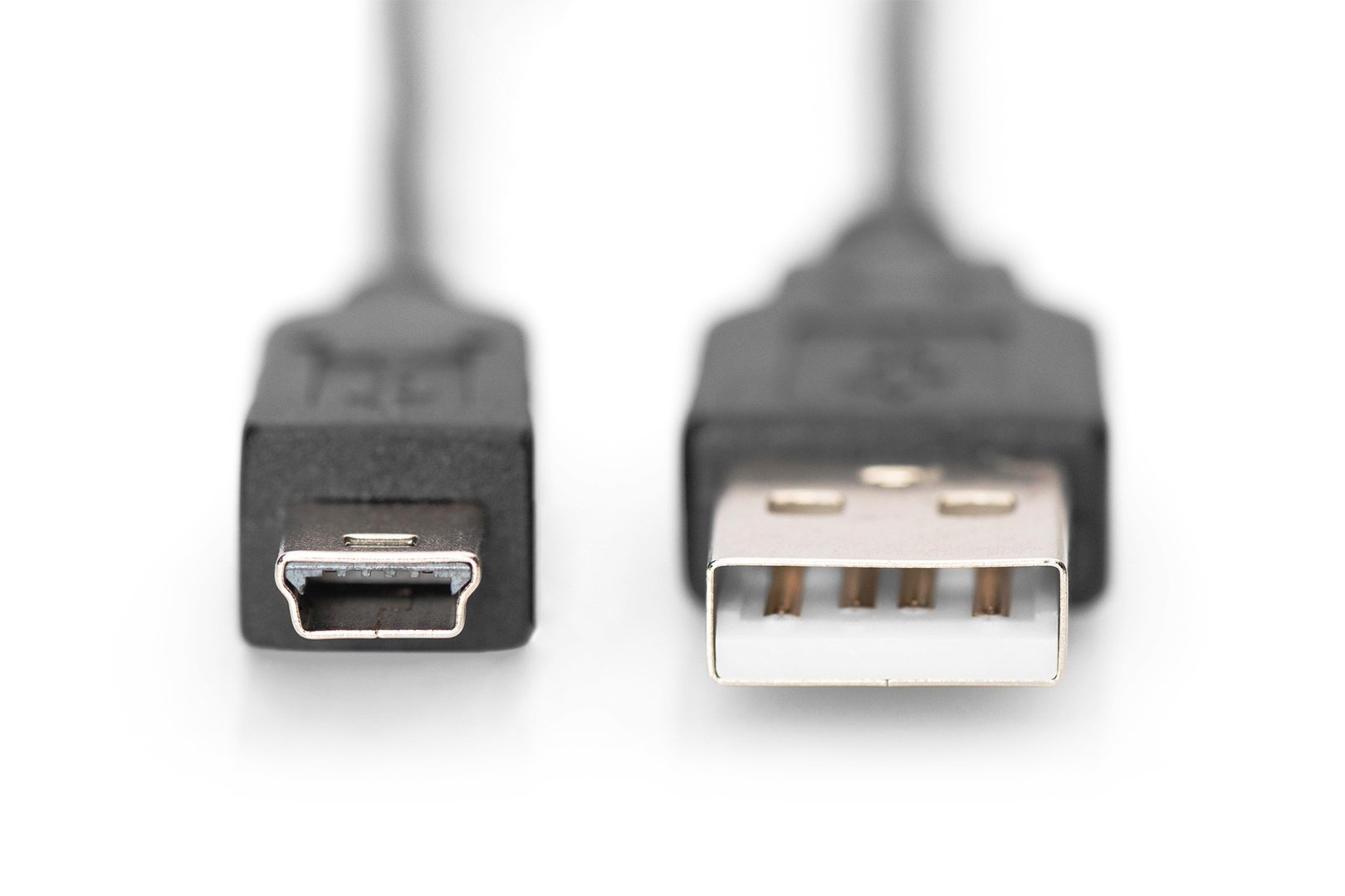 Kabllo USB Assmann USB-A në Mini-B, 1.8m, e zezë