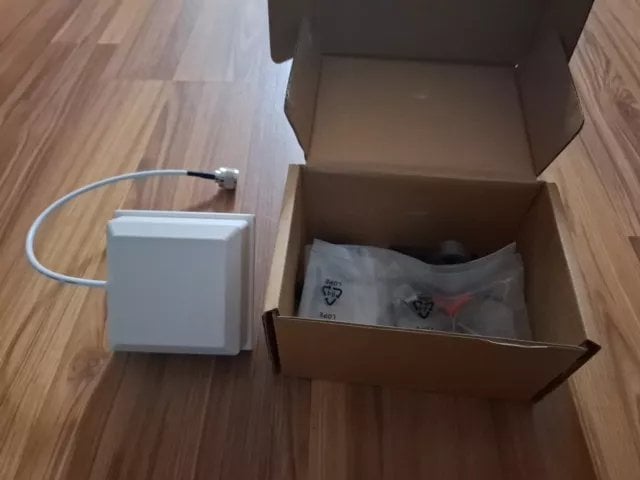 Pajisje wireless Cambium Networks ePMP Force 300-25L, 5 GHz, antenë e integruar, e bardhë