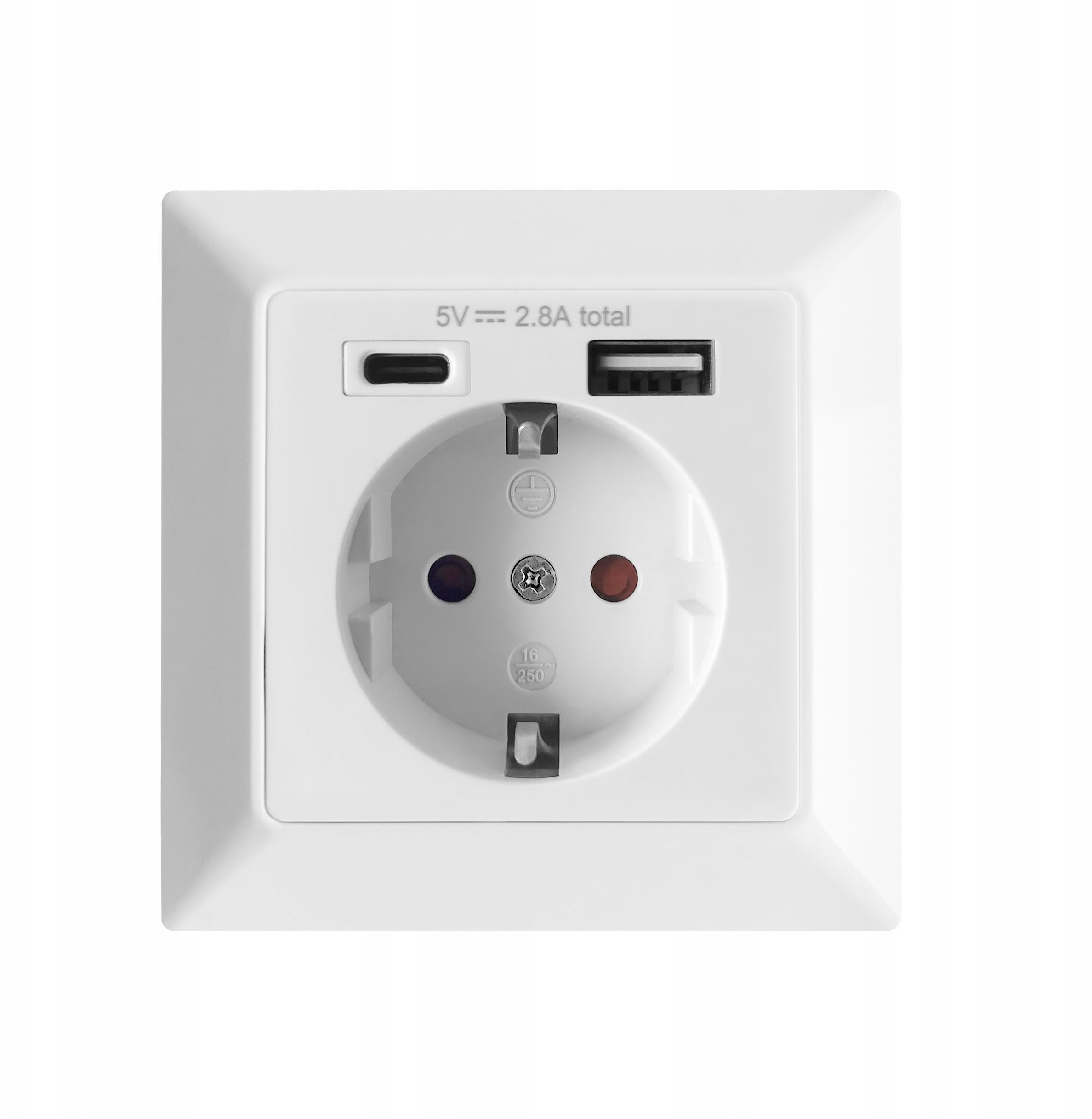 Ѕиден приклучок Orno OR-AE-13232, 2P+Z, USB-A USB-C 5V 2.8A, бел