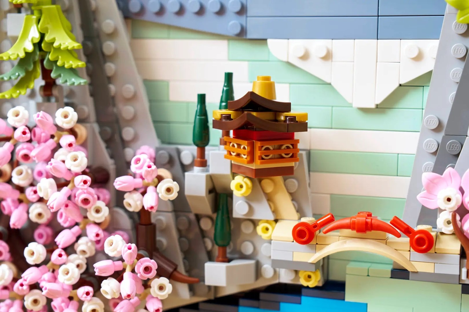Set LEGO Japanese Cherry Blossom Landscape, dekor muri, shumëngjyrësh