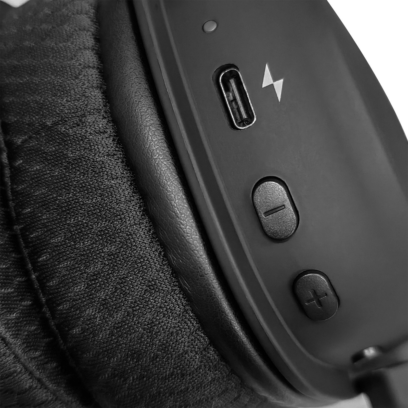 Слушалки за гејминг Redragon H510 Zeus Pro, безжични 2.4 GHz блутут, 7.1 сурраунд, црни