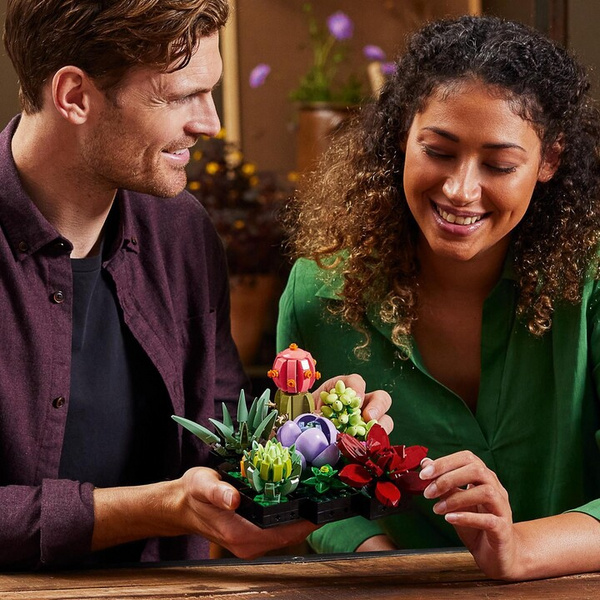 Set LEGO Creator Expert 10309 Succulents, 771 pjesë