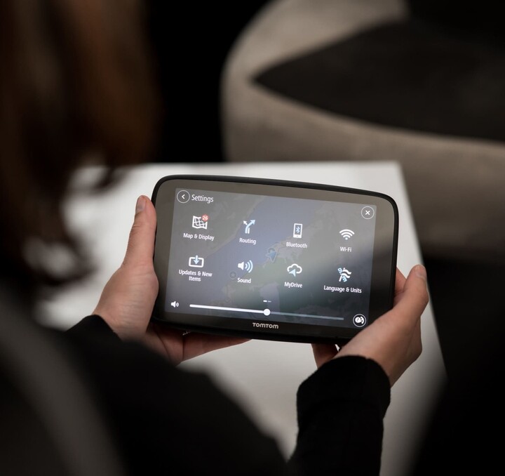 Navigues makine TomTom GO Camper Max