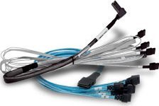 Kabllo kontrolleri Broadcom BCM, 1m, SFF-8654x8 në 2x SFF-8643x4, e zezë