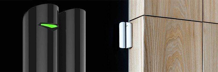 Sensor dere Ajax DoorProtect, wireless, për sistem alarmin Ajax, i bardhë