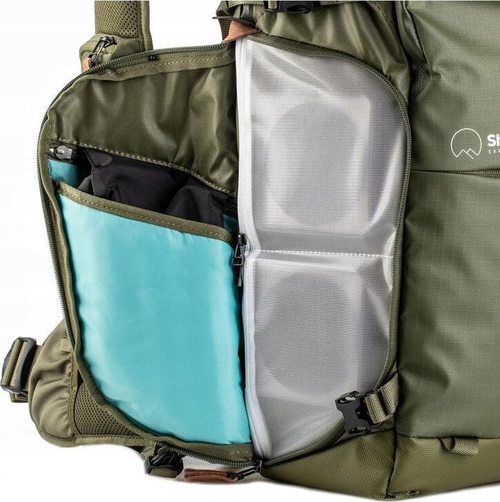 Çantë shpine fotografike Shimoda Explore V2 25 Starter Kit, 25L, për laptop 13", jeshile
