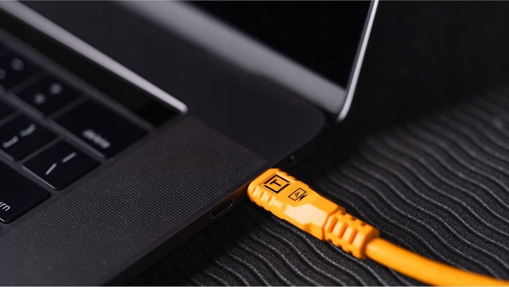 Kabllo TetherTools Tether Pro, USB-C në USB-C, 9.4m, kënd i djathtë, portokalli