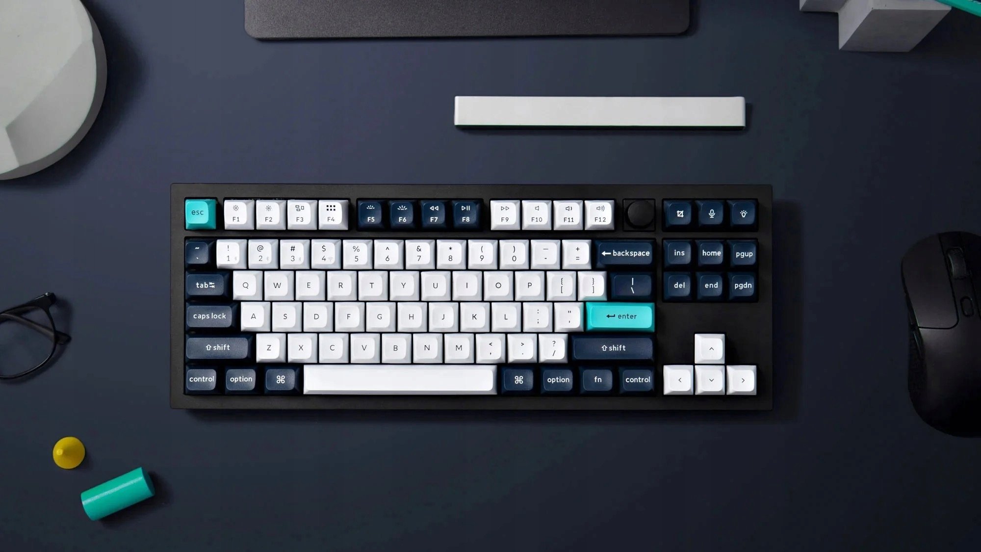 Tastierë mekanike Keychron Q3 Max, wireless, RGB, Gateron Jupiter Brown, karbon e zezë