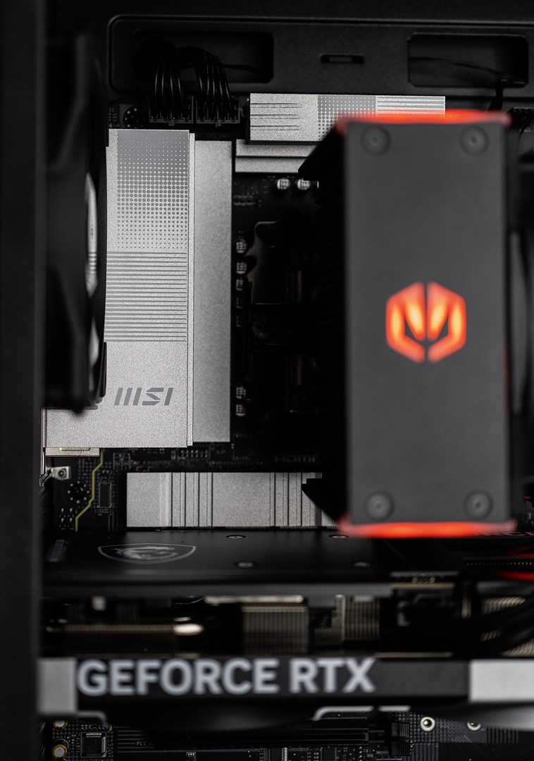 Kompjuter gaming Actina 5901443421672, AMD Ryzen 7 7700, 32GB RAM, 1TB SSD, GeForce RTX 5060 Ti, i zi