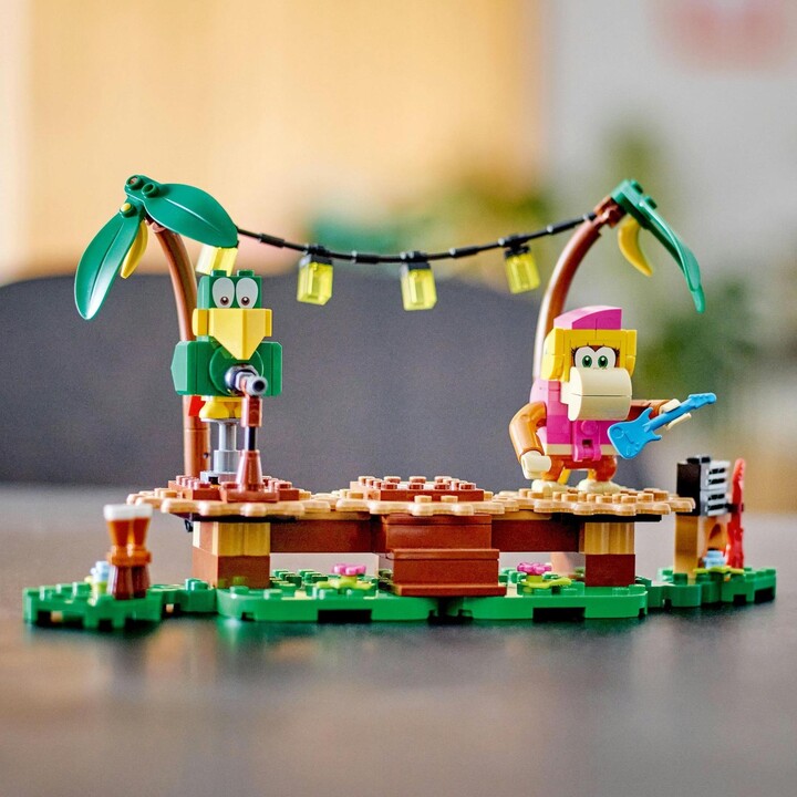 Set LEGO® Super Mario™ 71421 Dixie Kong and the Jungle Concert - Expansion Set
