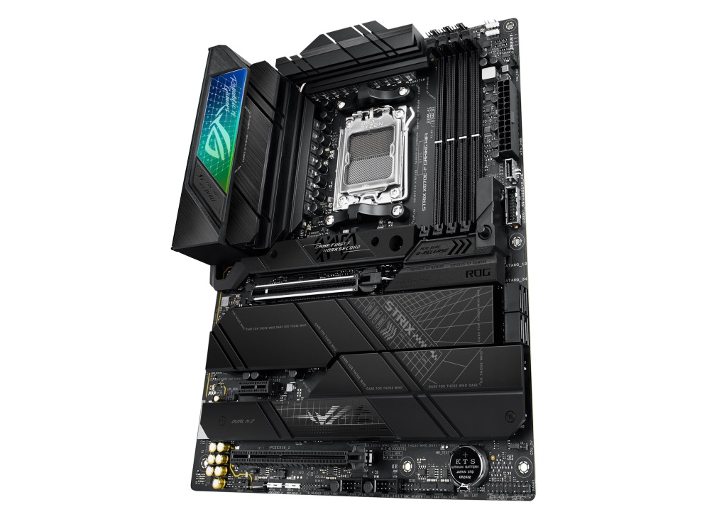 Pllakë amë ASUS ROG STRIX X670E-F GAMING WIFI