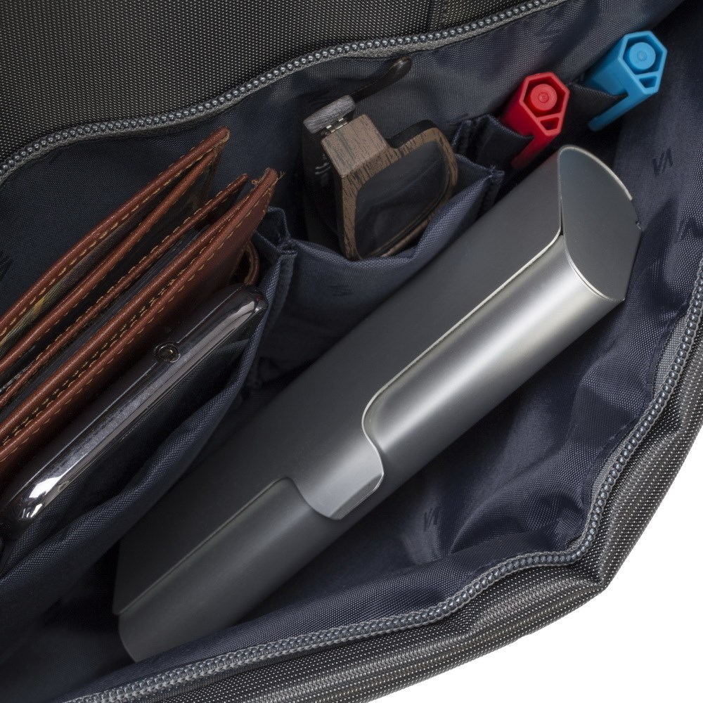 Çantë laptopi Rivacase, 17.3", e zezë