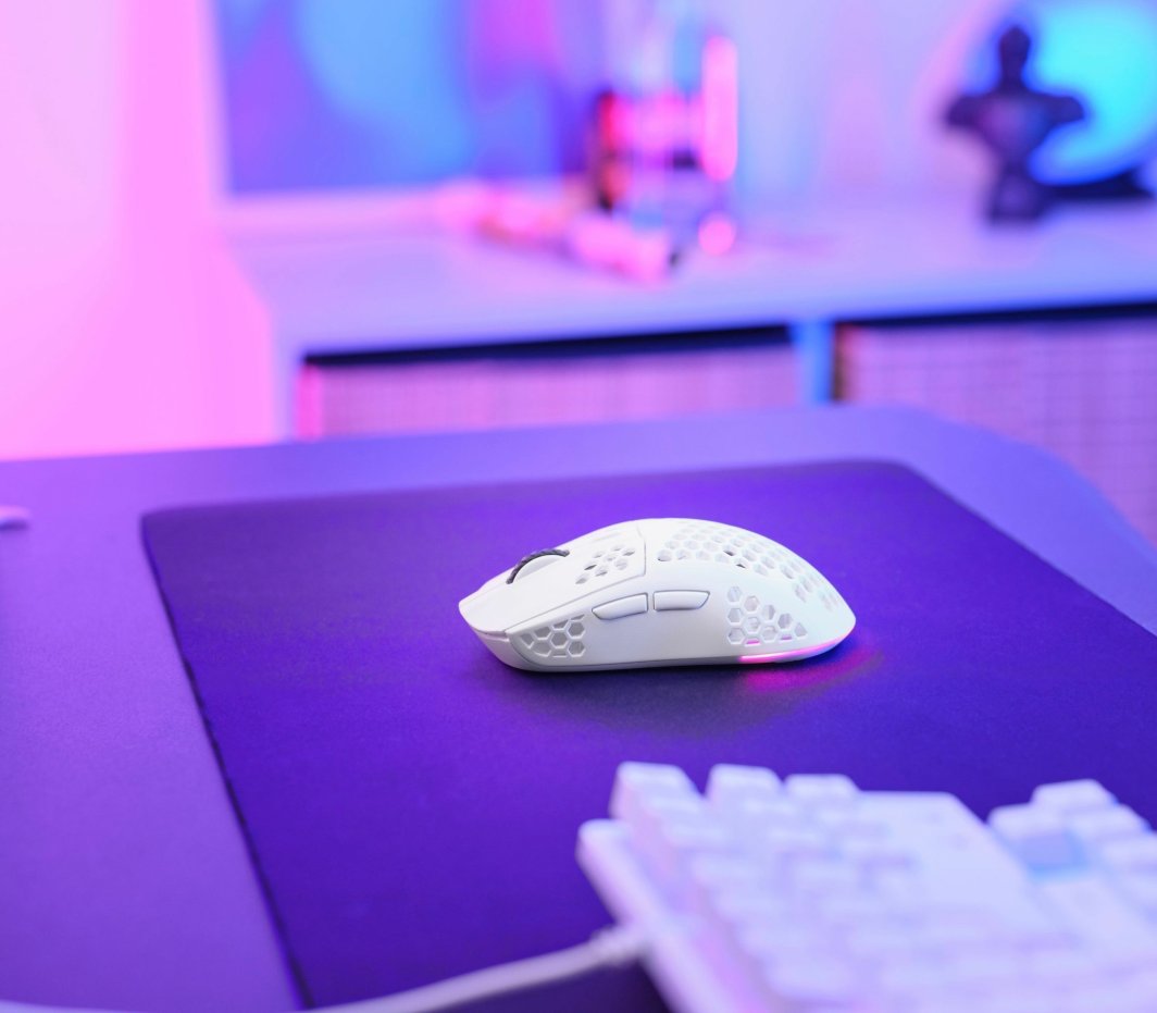 Maus gaming Trust GXT 929 Helox, pa tela, 4800 DPI, i zi