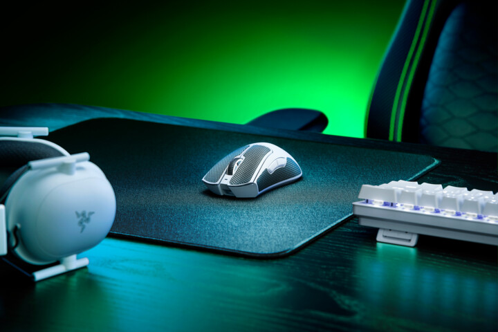 Maus Razer DeathAdder V3 Pro, i bardhë