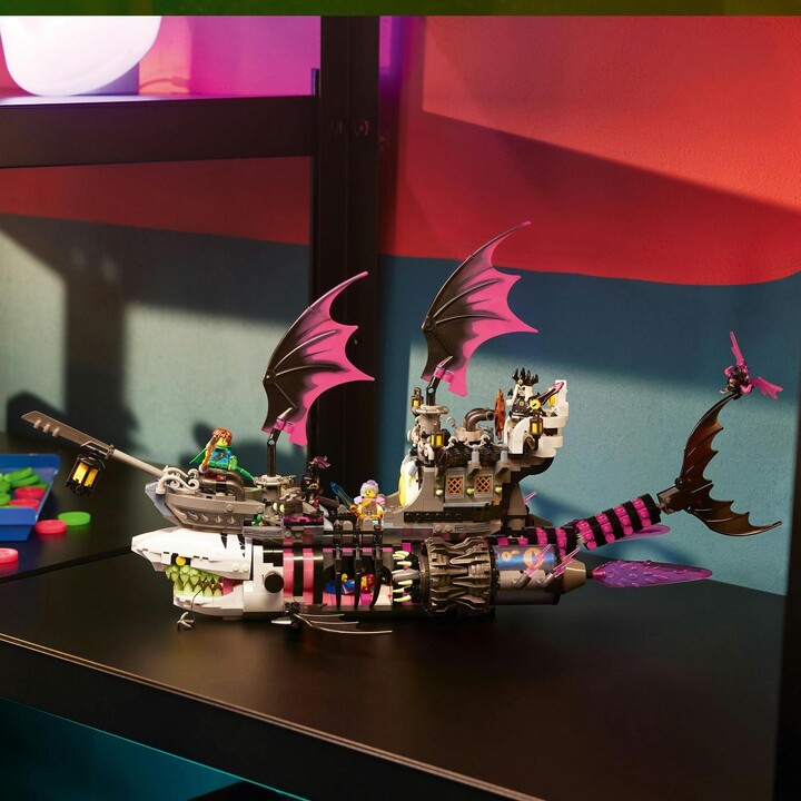 Figurë LEGO® DREAMZzz™ 71469 Nightmare Shark Boat