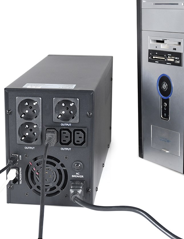 UPS Gembird EG-UPS-036, 3000VA, Line Interactive, me ekran LCD