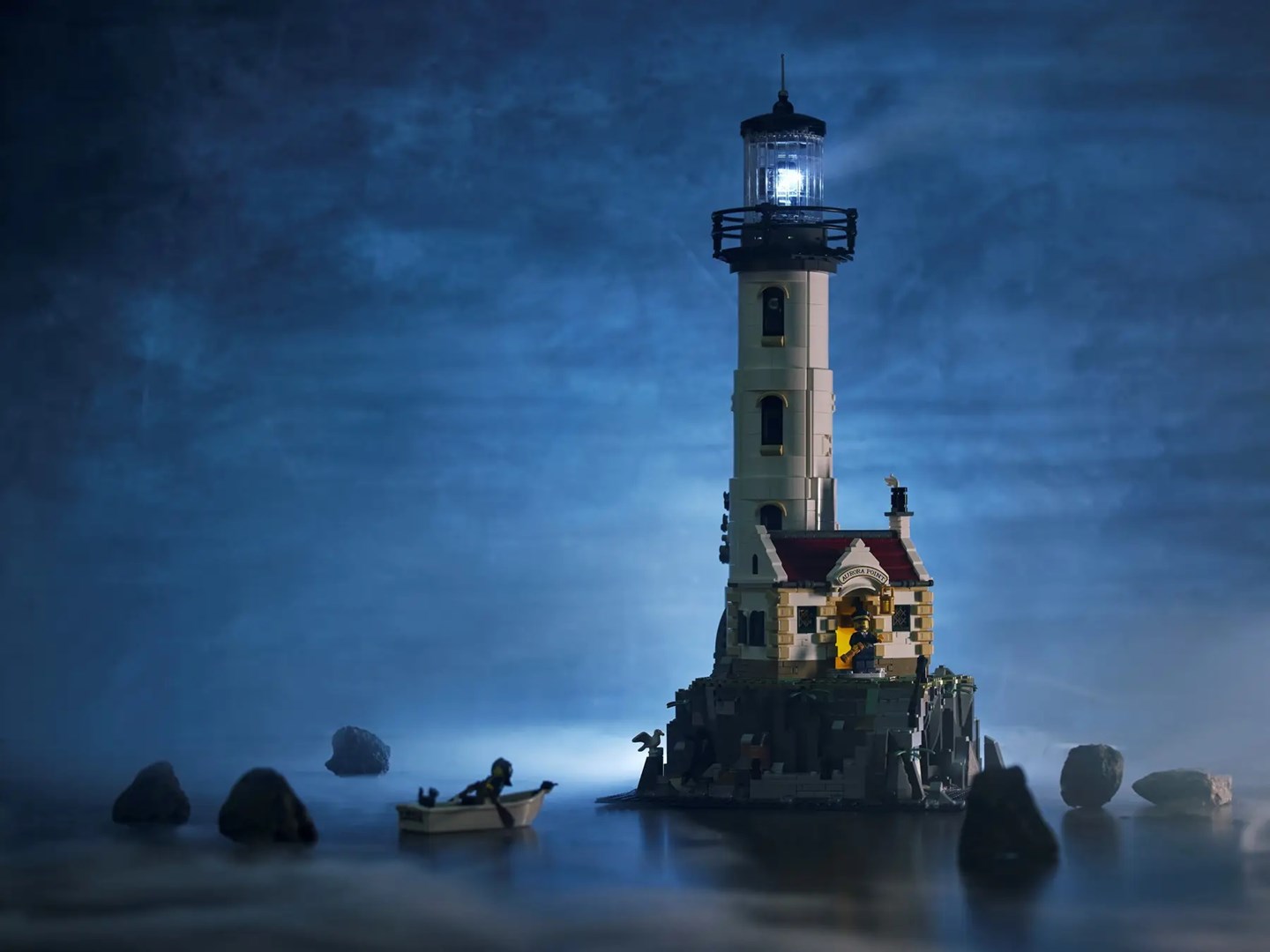 Set ndërtimi LEGO Ideas Motorized Lighthouse 21335, motor i motorizuar, mbi 2000 pjesë, shumëngjyrësh