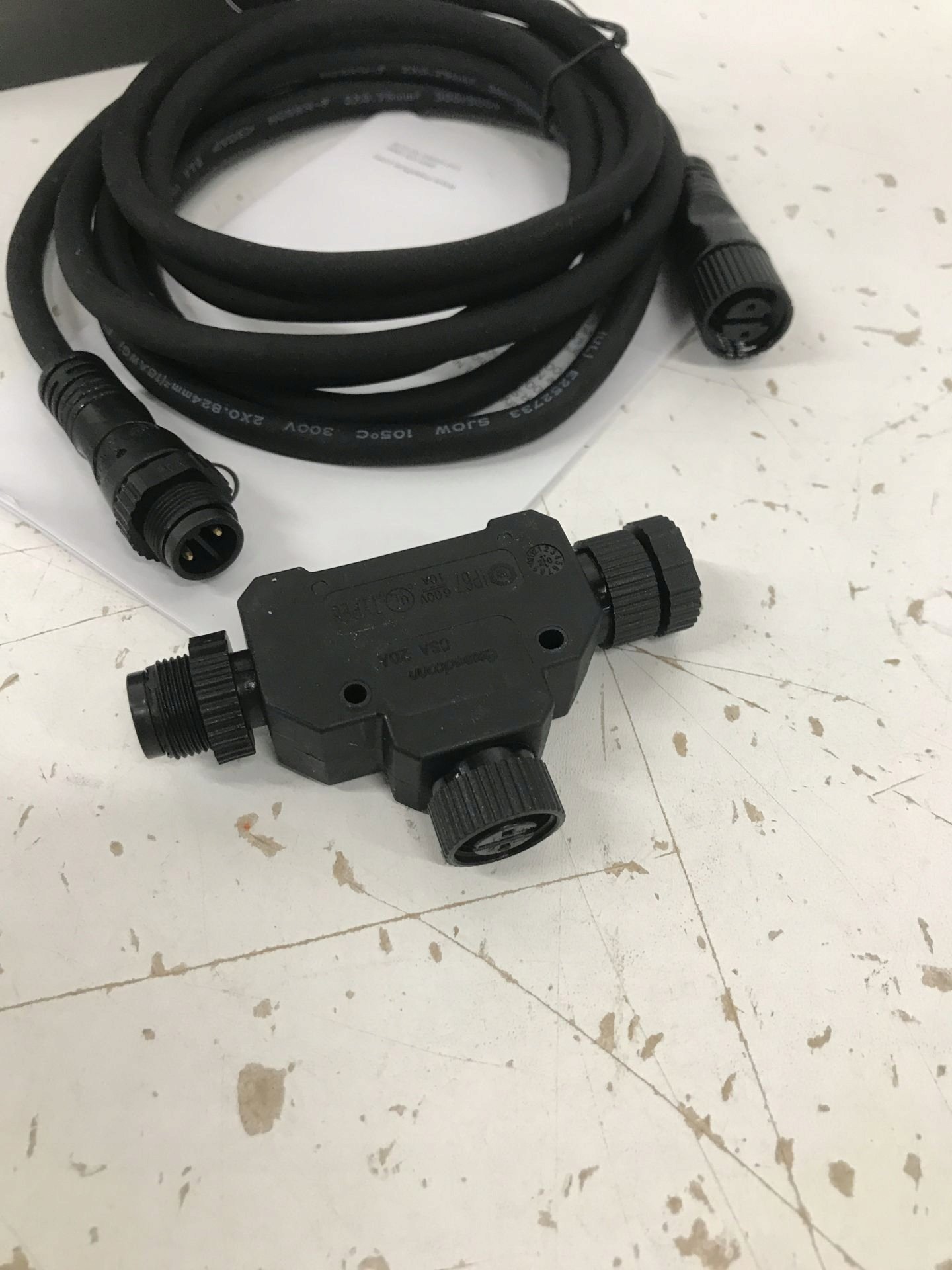 Kabllo smart ndriçimi Philips 1748930PN Tint Cable, Zigbee 3.0, e zezë